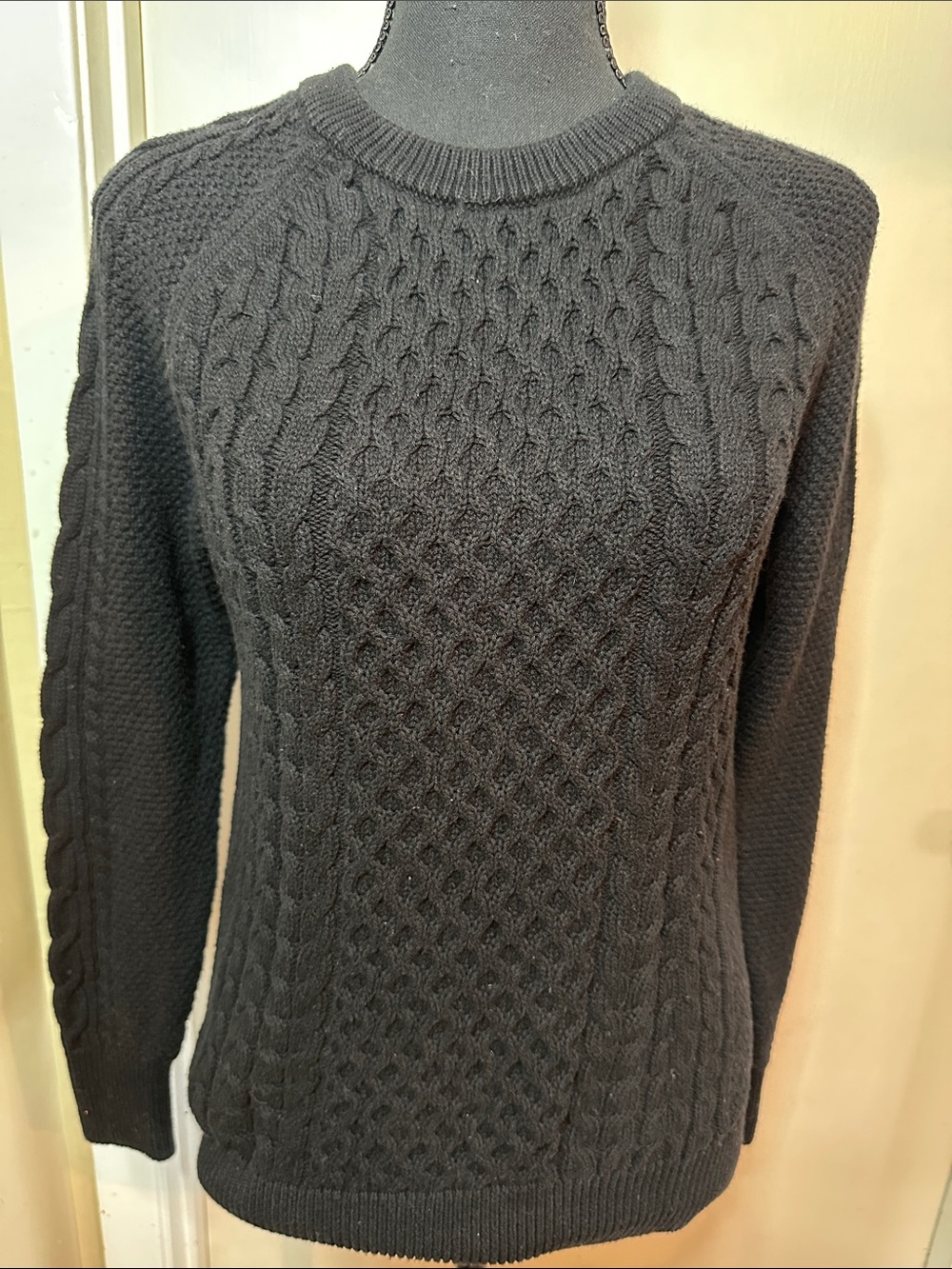 GAP Black Cable Knit Crewneck Sweater